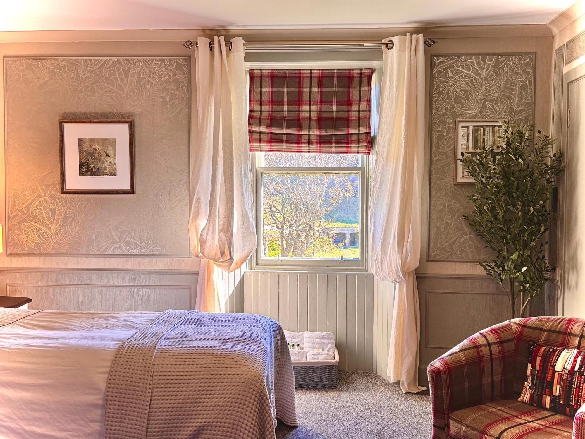 Inn Farr Bay